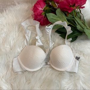 NWOT Aerie padded swim top size 32B